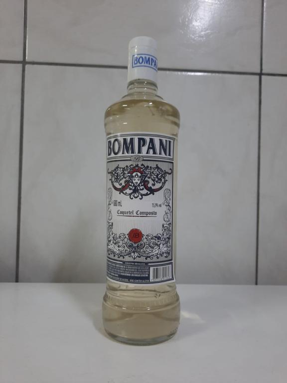 Vermut Branco Bompani 6x880ml Peroba