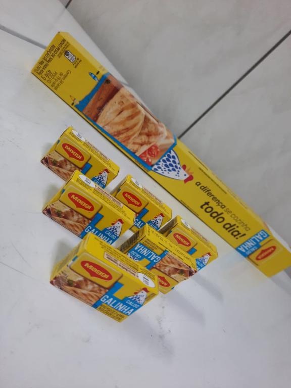 Caldo De Galinha Maggi Tira 35 (24x19g)