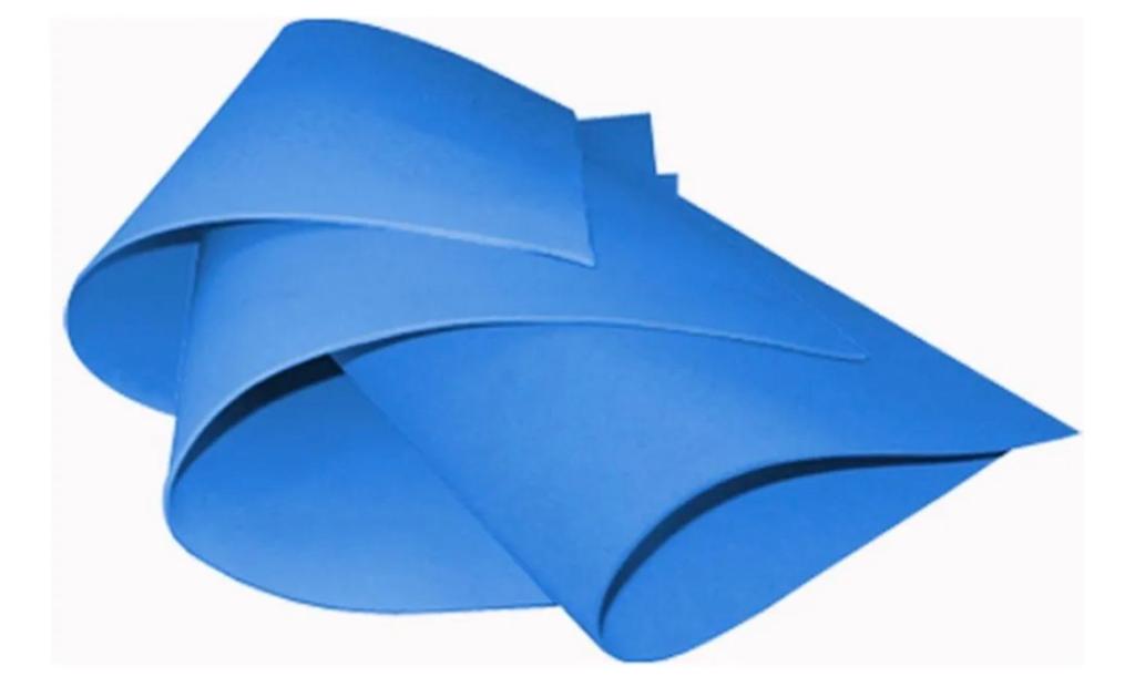 BORRACHA EVA LISO AZUL CELESTE 40X48 UN