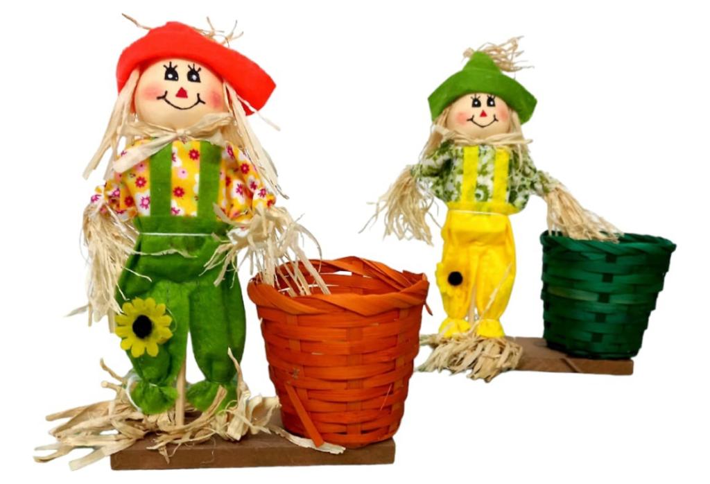 ENFEITE JUNINO ESPANTALHO COM CESTO 25CM