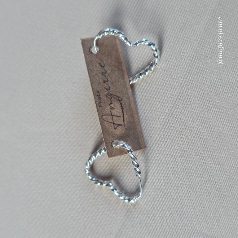 Brinco coração fio torcido, encaixe, tam 1,5 x 1,0 cm, prata925