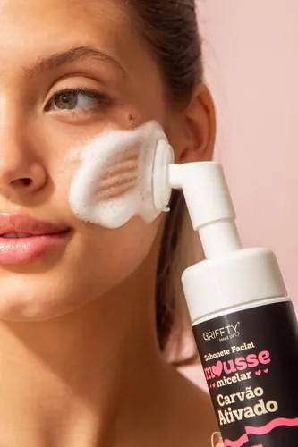 SABONETE MOUSSE MICELAR CARVAO ATIVADO 150ML - GRIFFTY