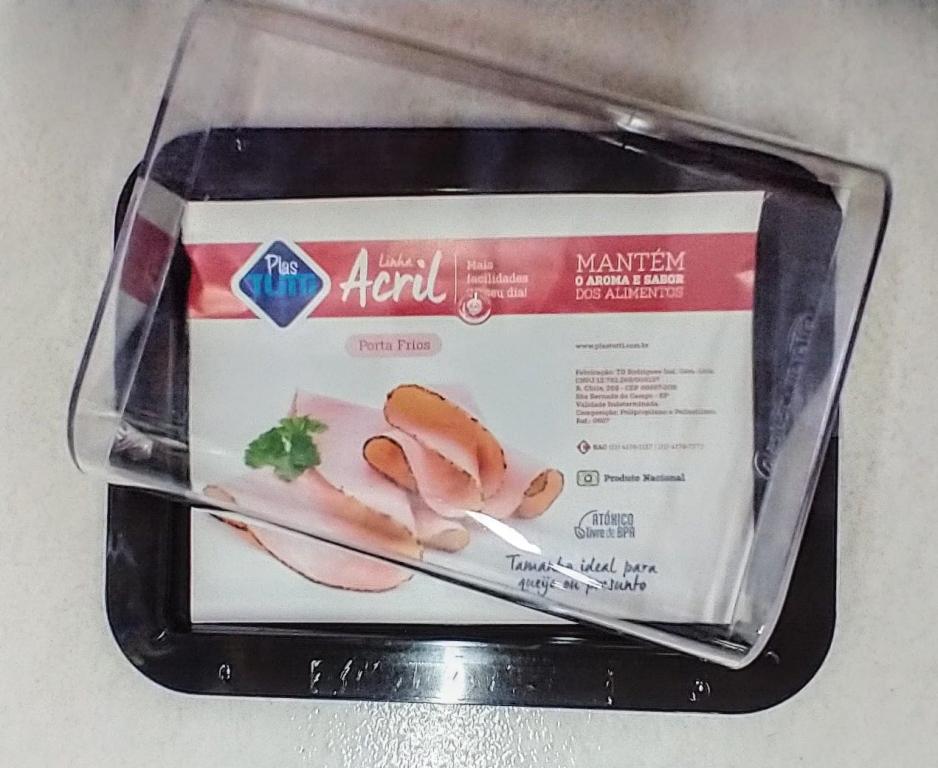 PORTA FRIOS ACRILICO PRETO UNI