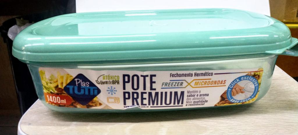 POTE RETANGULAR DURABILIDADE 1400ML COR VERDE UNI