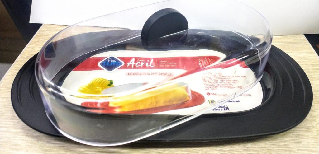 MANTEIGUIRA ACRILICA PRETO UNI