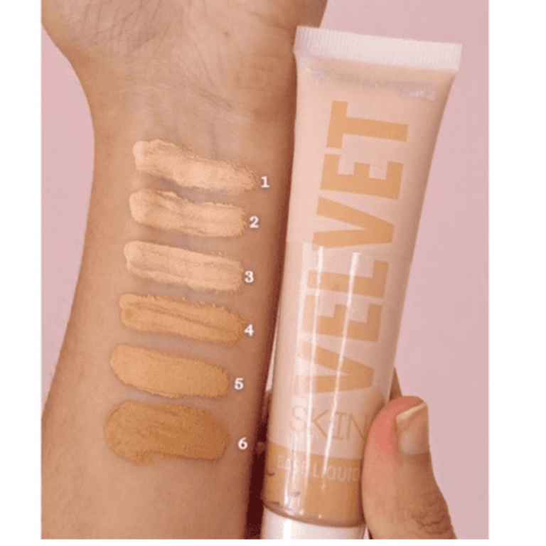 BASE LÍQUIDA VELVET SKIN BELLA FEMME 30ML TONS CLAROS BOX COM 24 UN