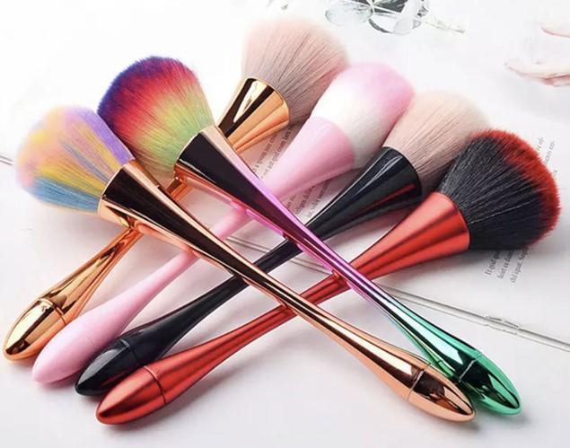 PINCEL ESPANADOR DE PÓ PARA UNHA E ROSTO BOX COM 12 UN