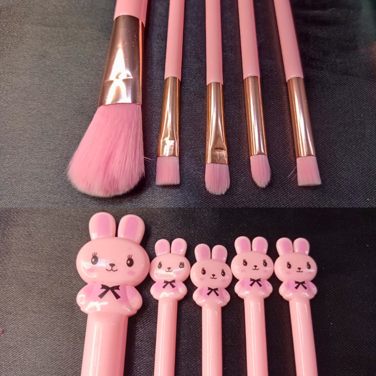 KIT PINCÉIS COELHO COM 5 PEÇAS