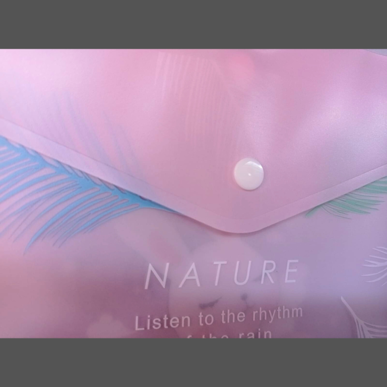 BOLSA PLASTICO GRANDE COLORIDA 23 X 32 CM