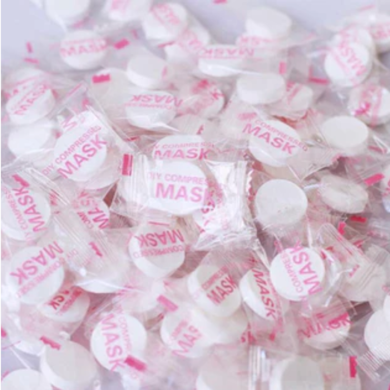 PACOTE COM 50 TOALHAS FACIAIS COMPRIMIDAS