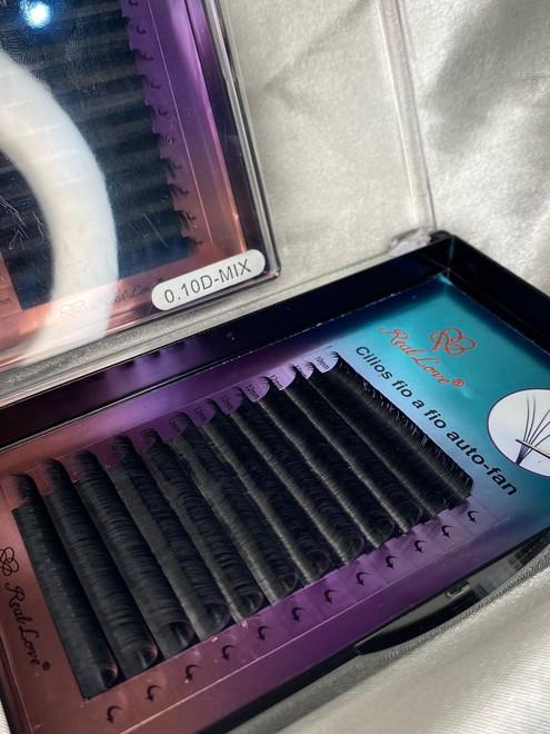 CARTELA DE CÍLIOS FIO A FIO AUTO FAN 0.10D MIX DO 10 AO 14 MM REAL LOVE