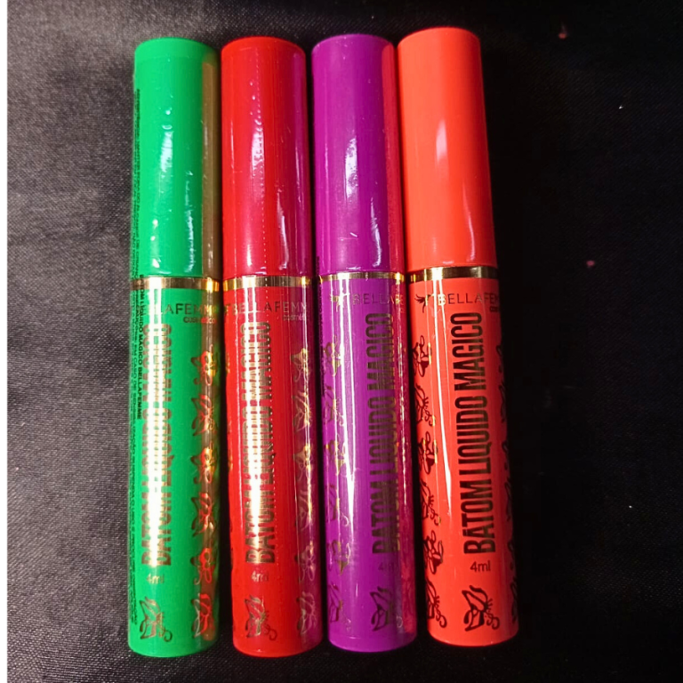 LIP GLOSS MÁGICO COLORIDO BELLA FEMME BOX COM 12 UN