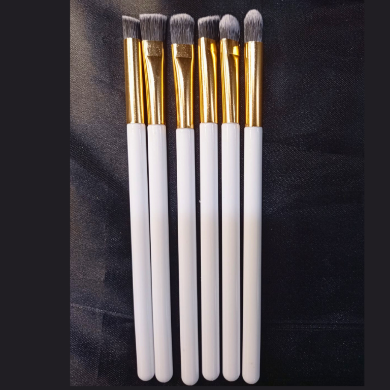 KIT PINCÉIS COM 6 PEÇAS PARA MAQUIAGEM