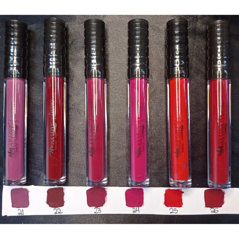 BATOM LÍQUIDO MATTE 24 HORAS 21 AO 26 MAX LOVE BOX COM 48 UN