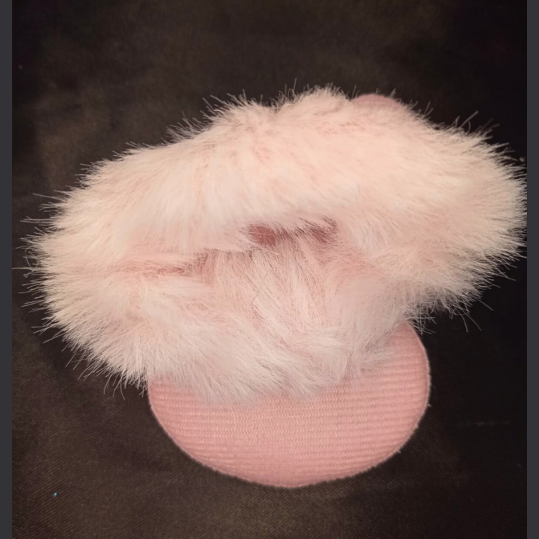 BUCHINHA PELÚCIA GRANDE DE TECIDO COELHINHA