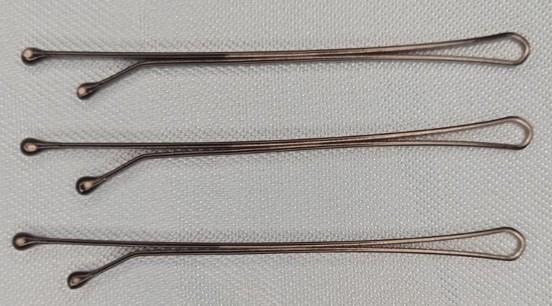 CARTELA DE GRAMPO RETO COM 40 UNIDADES