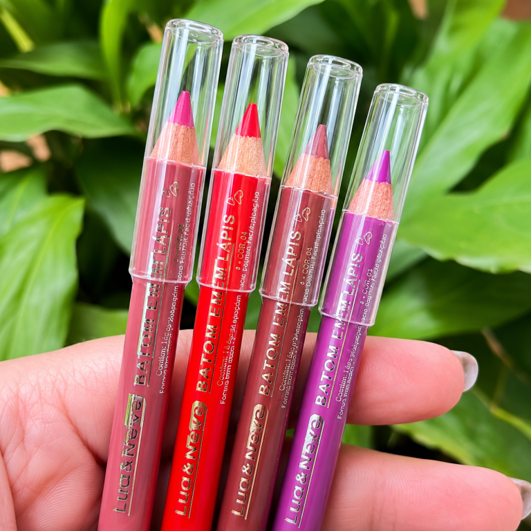 LÁPIS LABIAL BOX LUA E NEVE COM 36 UN