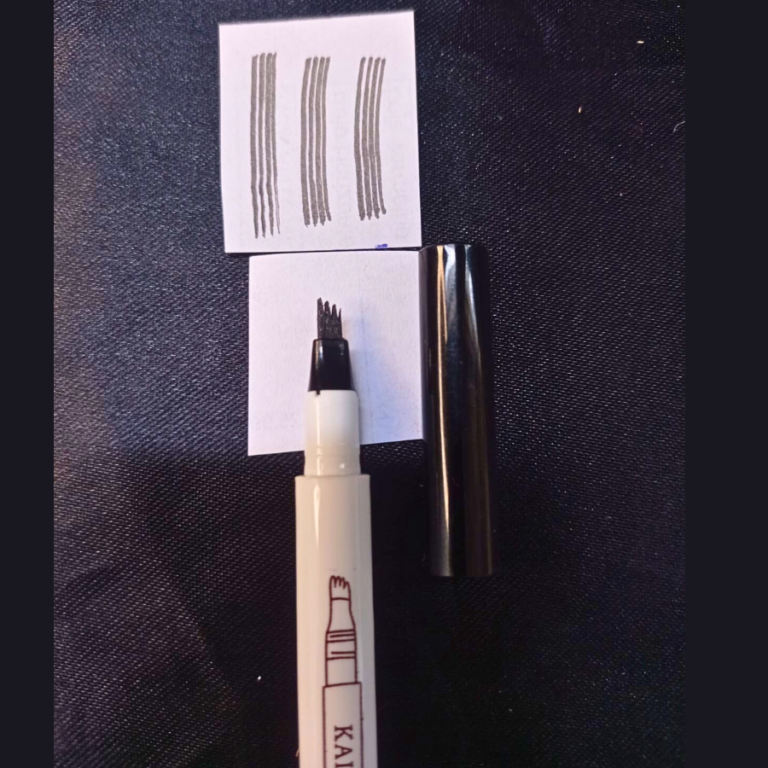 CANETA DELINEADORA SOBRANCELHA #4 PRETA KAI XIN XIN