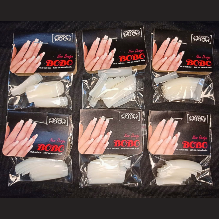 CARTELA DE UNHA TIPS LEITOSA QUADRADA COM 24 KITS