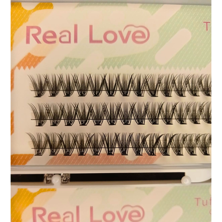 CARTELA DE CÍLIOS TUFINHOS SEM NÓ 30P 10MM 0.07D  REAL LOVE BOX COM 10 UN