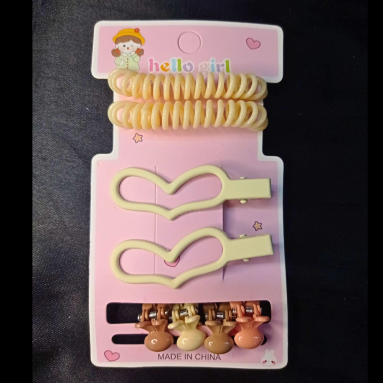 KIT COM 2 BICO DE PATO CORAÇÃO 2 BUCHINHAS E 4 MINI PIRANHAS