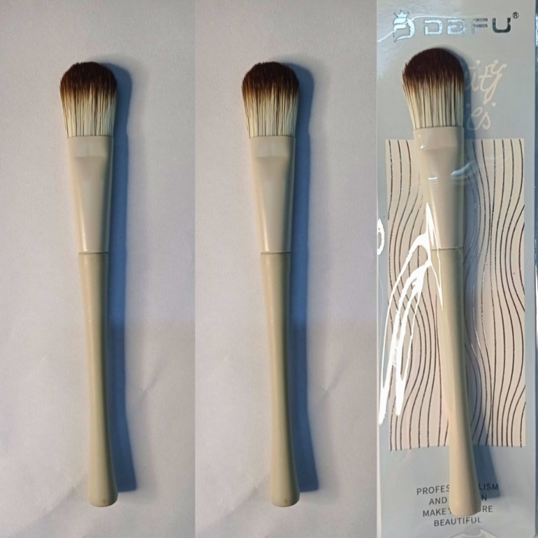 PINCEL PARA BASE LÍNGUA DE GATO DAFU