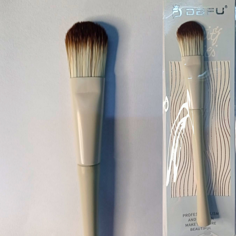 PINCEL PARA BASE LÍNGUA DE GATO DAFU