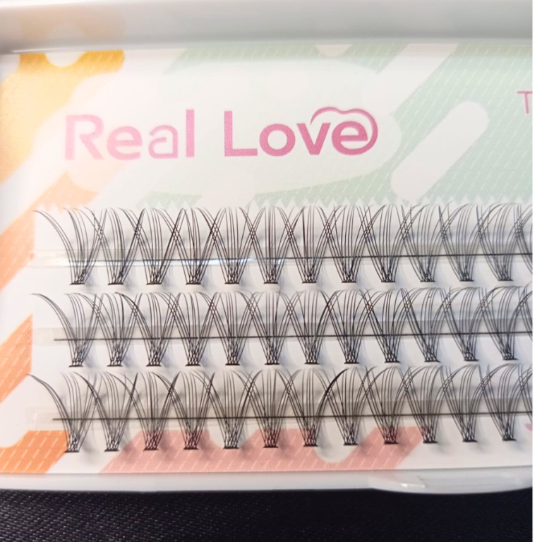 CARTELA DE CÍLIOS TUFINHOS SEM NÓ 12P 12MM 0.10D REAL LOVE BOX COM 10 UN