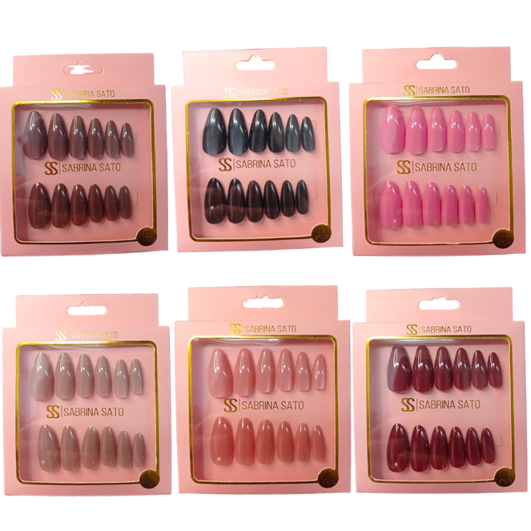 UNHA POSTIÇA AUTOCOLANTE AMENDOADA SABRINA SATO COM 12 UN