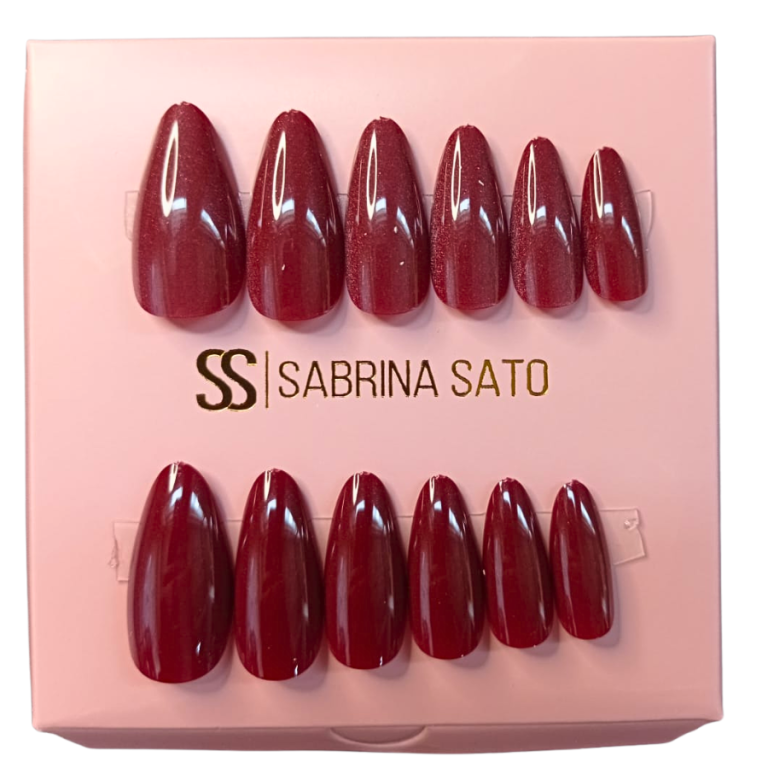 UNHA POSTIÇA AUTOCOLANTE AMENDOADA SABRINA SATO COM 12 UN