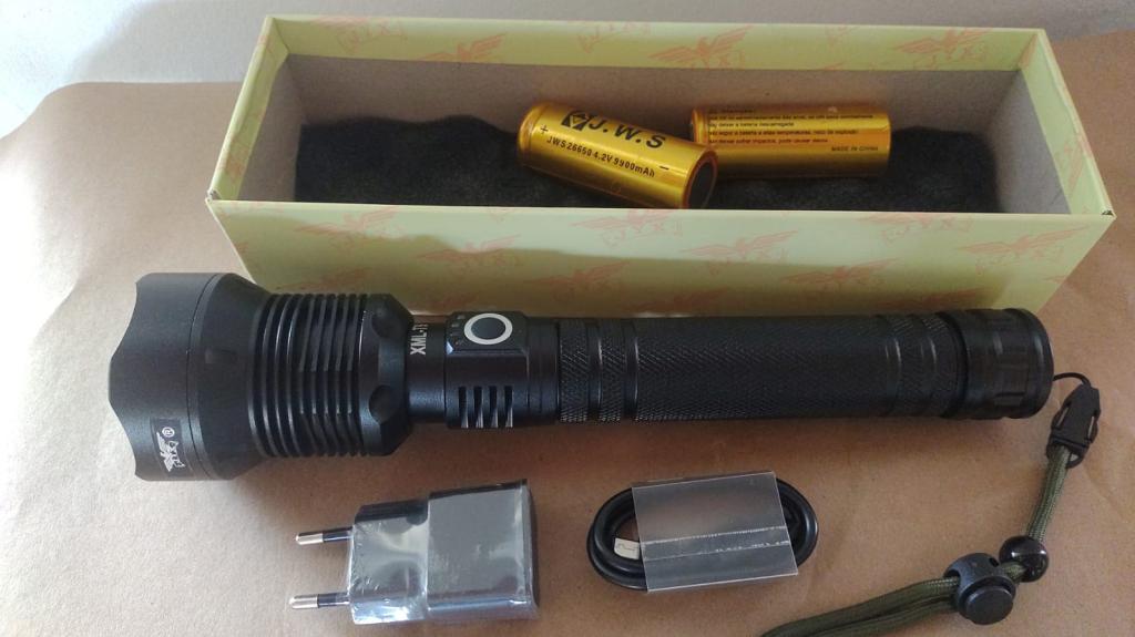 LANTERNA T9 ALTA POTENCIA COM ZOOM