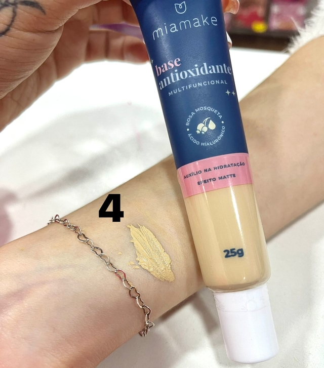 BASE LIQUIDA MATTE ANTIOXIDANTE COR 4 MIAMAKE
