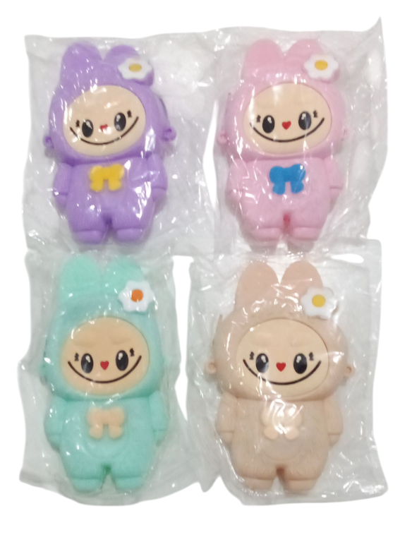 BOLSINHA INFANTIL LABUBU C/ ALCA AJUSTAVEL CHIC