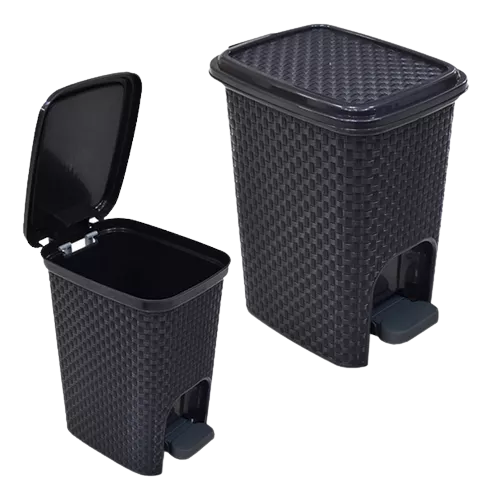 LIXEIRA RATTAN PRETA C PEDAL 7 LTS
