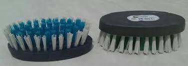 ESCOVA P/ROUPA CRISTAL PLASTICO