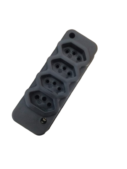 TOMADA EM BARRA 4T POP CANAA