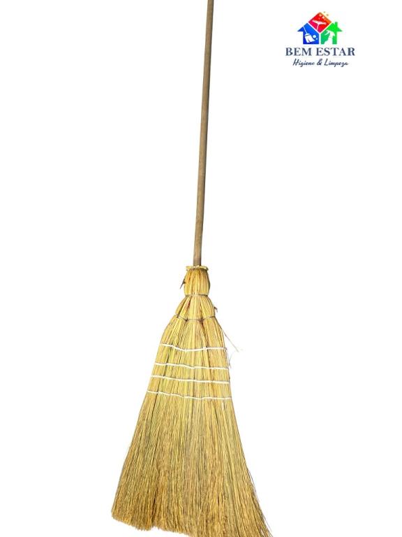 Vassoura de Palha Natural