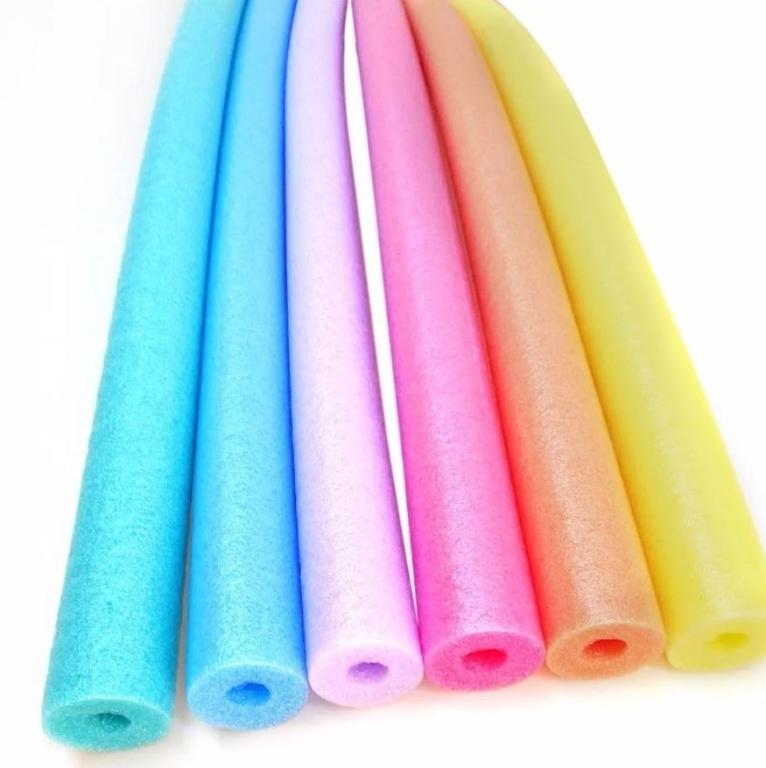 Boia Espaguete Com Furo Cores Sortidas