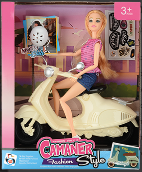 BONECA AVENTUREIRA FASHION COM LAMBRETA
