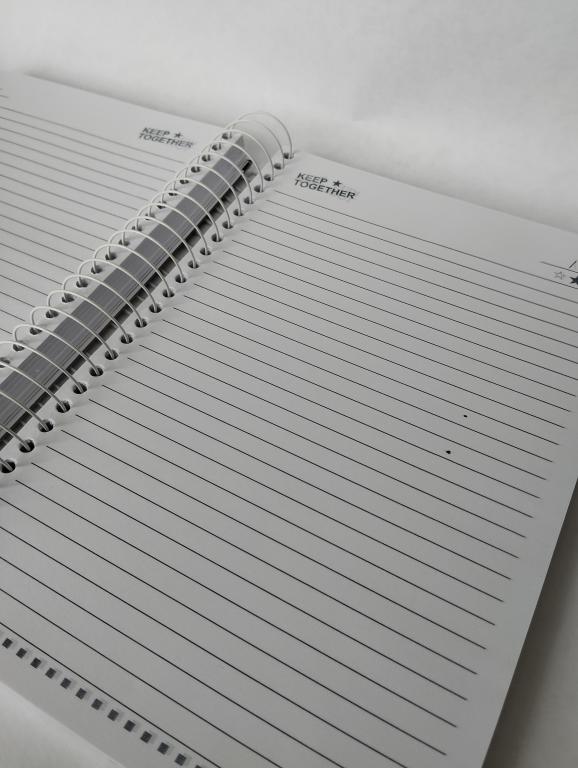 CADERNO 15 MATÉRIAS 300 FOLHAS BUTTERFLY