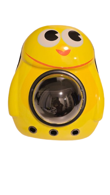 MOCHILA 3D PINGUIM AMARELA