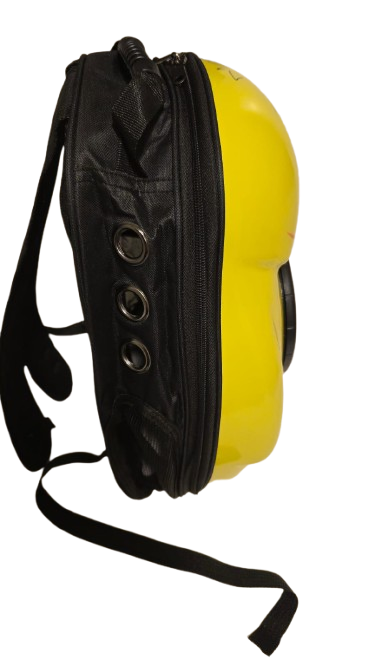 MOCHILA 3D PINGUIM AMARELA