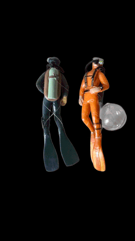 ENFEITE FLUTUANTE MERGULHADOR NADANDO COM BOIA CORES VARIADAS