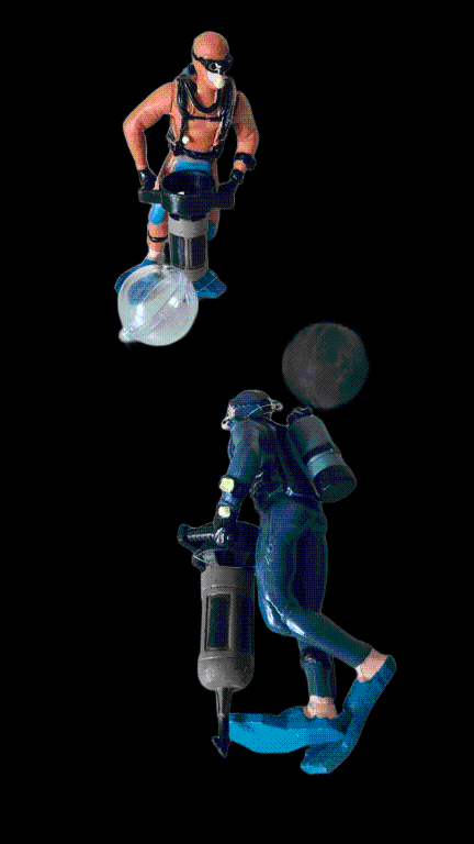 ENFEITE FLUTUANTE MERGULHADOR TURBINA COM BOIA CORES VARIADAS