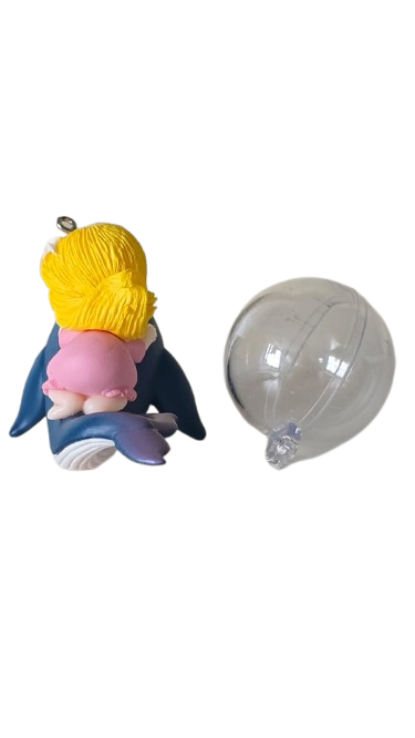 ENFEITE FLUTUANTE SEREIA NA BALEIA COM BOIA CORES VARIADAS