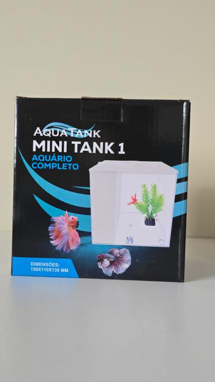 AQUARIO MINI TANK 1 COR PRETA BI-VOLT USB FILTRO + LED