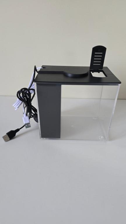 AQUARIO MINI TANK 1 COR PRETA BI-VOLT USB FILTRO + LED