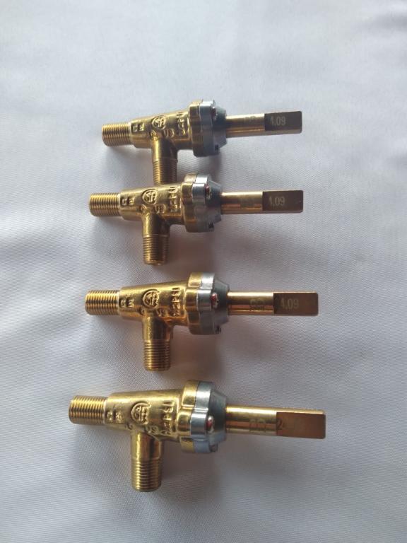 VALVULA DE GÁS DE PASSAGEM C/ FUNÇÃO LIGA E DESLIGA FIXAÇÃO ROSCA 1/8-27NPT  65MBAR A18  1/2PSI