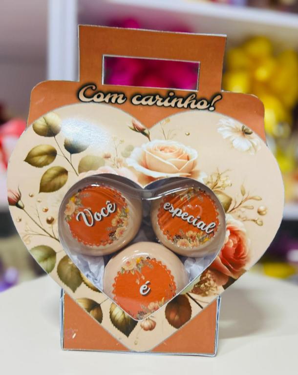 PRESENTE CORAÇÃO  SABONETE E URSINHO\TOALHINHA