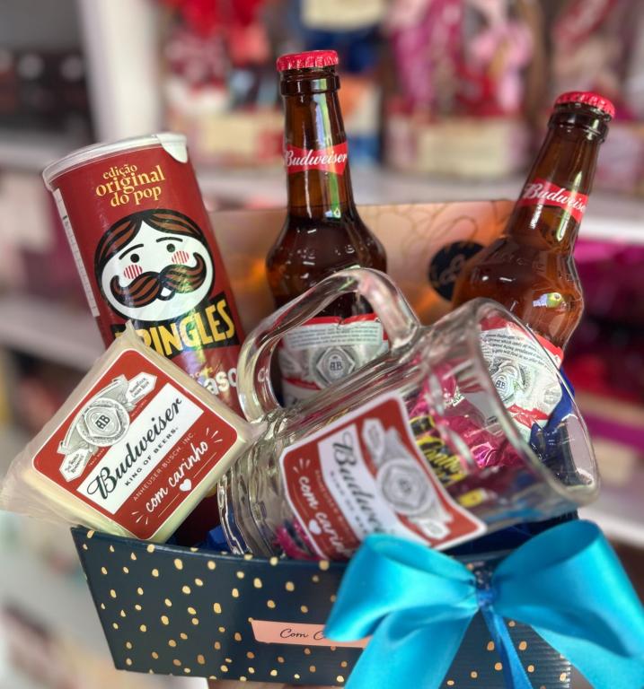 CESTA PRESENTE BUDWEISER